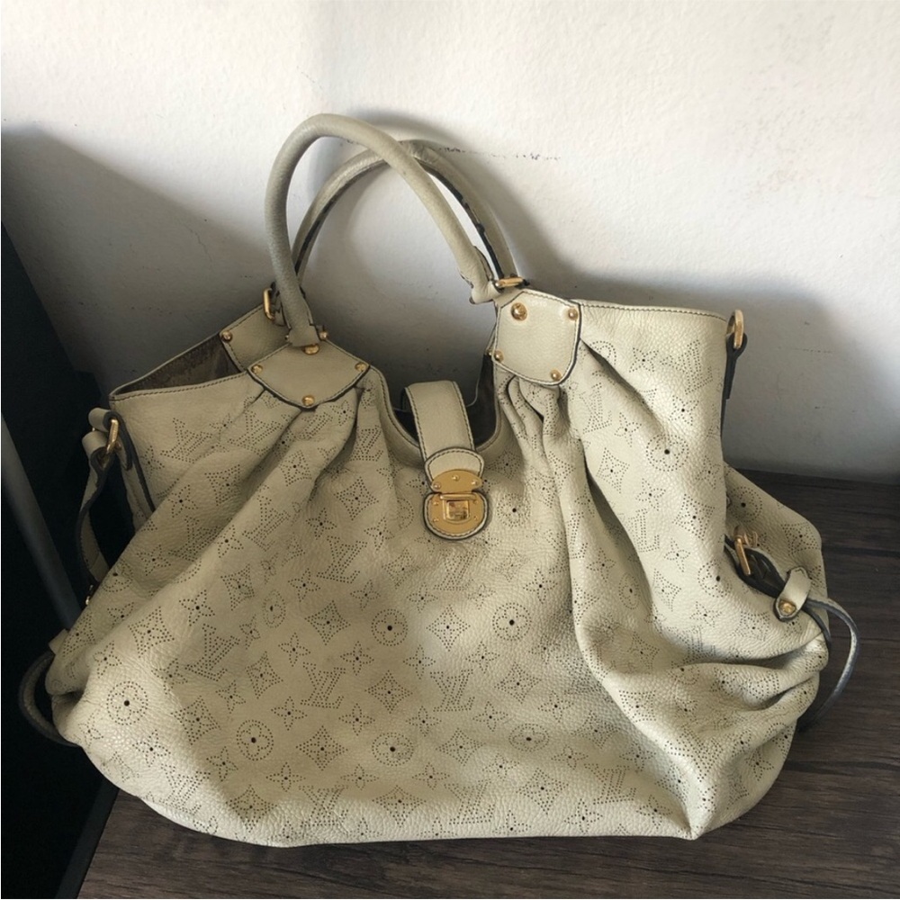 Mahina XL Handbag Purse *Read*
